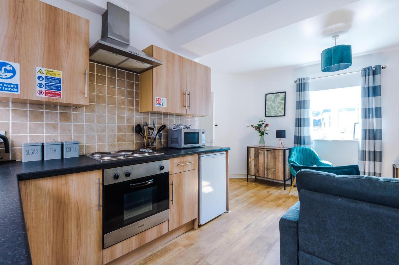 Stylish Chester City Centre Apartment By 53 Degrees Property, Ideal For Couples & Business Professionals - Sleeps 4 외부 사진