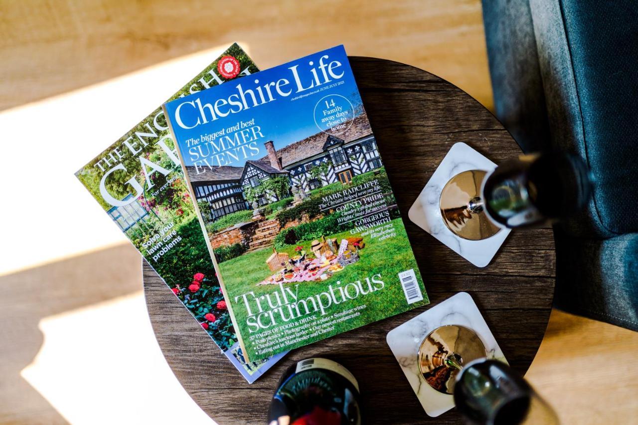 Stylish Chester City Centre Apartment By 53 Degrees Property, Ideal For Couples & Business Professionals - Sleeps 4 외부 사진