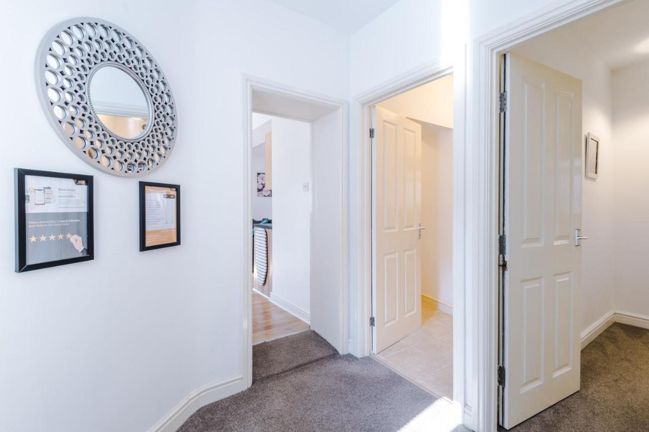 Stylish Chester City Centre Apartment By 53 Degrees Property, Ideal For Couples & Business Professionals - Sleeps 4 외부 사진